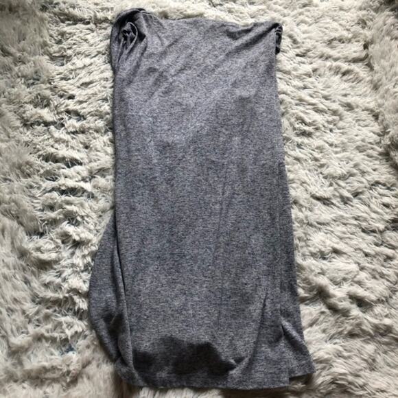 sleeveless gray ruched vneck tunic top size 3 - Picture 8 of 8